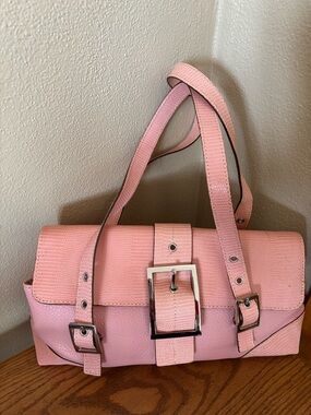 Maxx New York  hand bag , pink , large buckle magnetic closure